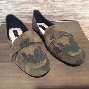Sanctuary Sass Tailored Flat Camo Fatigue Retail $99–size 9 Leather Suede